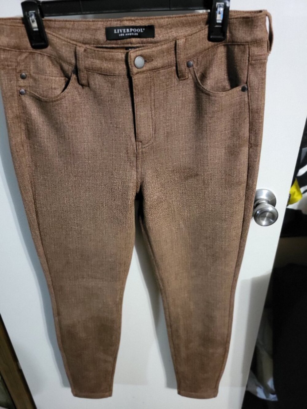 NWOT LIVERPOOL VEGAN SUEDE WOMANS TROUSERS SZ 8